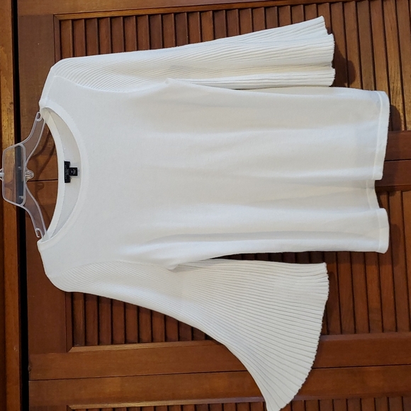 Ann Taylor Sweaters - Ann Taylor trumpet sleeve sweater